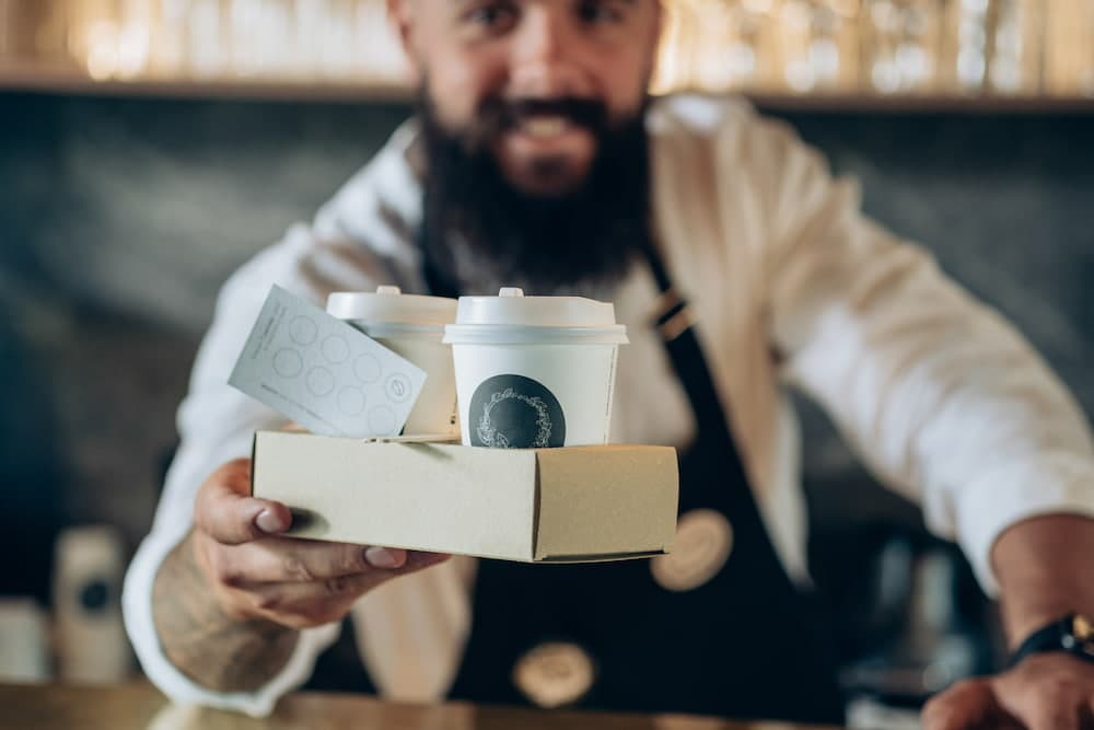 Takeaway Gourmet-Kaffee in der La Parisienne-Shop in Freiburg im Breisgau
